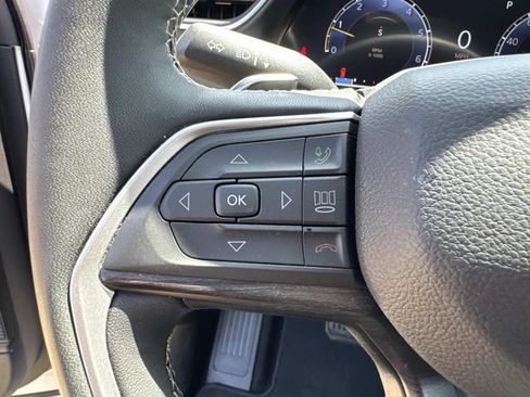 Used 2025 Jeep Grand Cherokee L Limited w/ Luxury Tech Group II RWD image 28