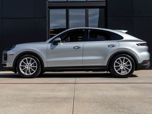 New 2026 Porsche Cayenne Coupe image 2