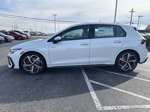 New 2026 Volkswagen GTI SE FWD image 4