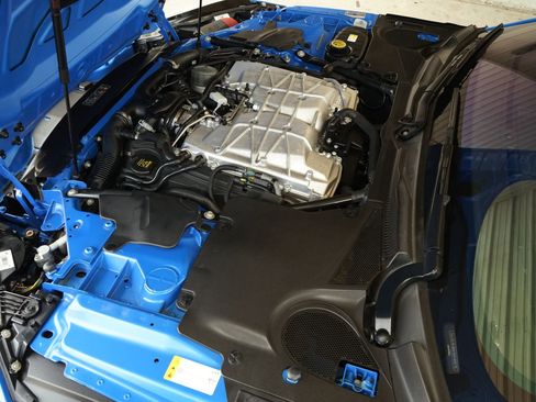 Used 2017 Jaguar F-TYPE SVR image 21