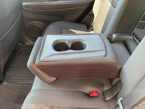 Used 2017 Nissan Rogue SV AWD/4WD image 43