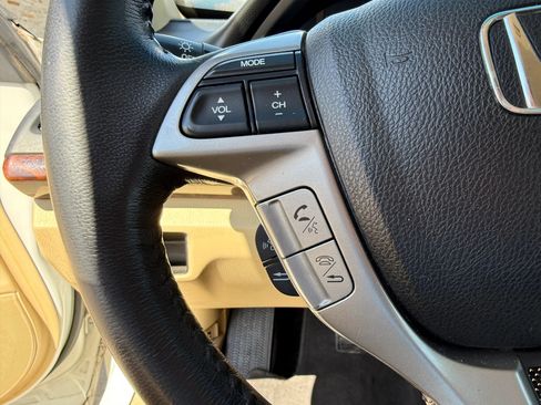 Used 2011 Honda Crosstour EX-L image 22