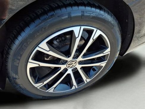 Used 2024 Volkswagen Jetta Sport FWD image 8