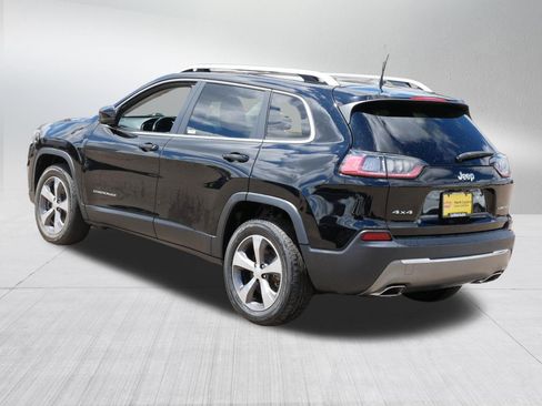 Used 2019 Jeep Cherokee Limited AWD/4WD image 5