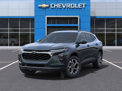 New 2025 Chevrolet Trax LT w/ LT Convenience Package image 6
