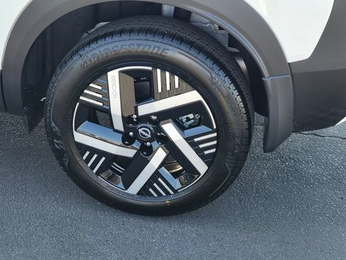 New 2026 Nissan Kicks SV w/ Interior Electronics Package FWD image 2