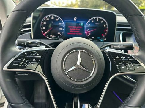 Used 2025 Mercedes-Benz E 350 Sedan image 28