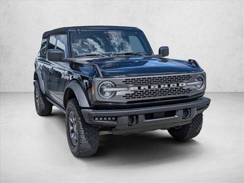Used 2024 Ford Bronco Badlands AWD/4WD image 3