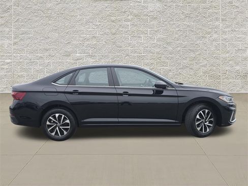 Certified 2026 Volkswagen Jetta S FWD image 8