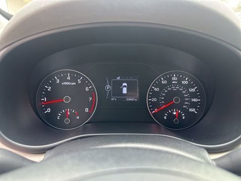 Used 2018 Kia Sportage LX w/ LX Popular Package image 11