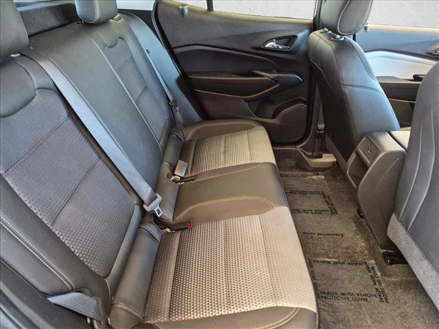 Used 2025 Chevrolet Trax LT FWD image 25