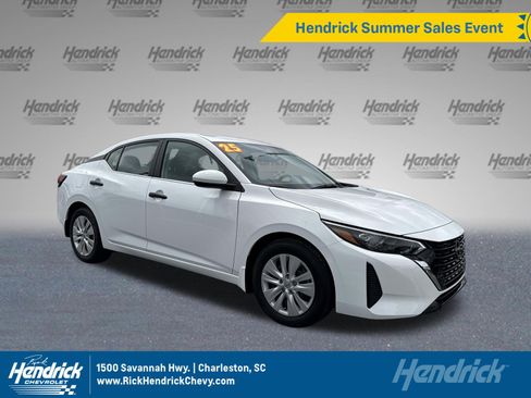 Used 2025 Nissan Sentra S FWD image 1