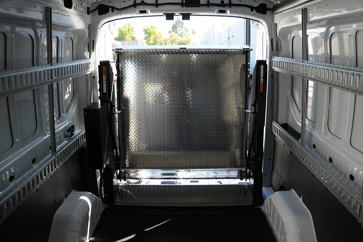 Used 2023 Ford E-Transit Medium Roof RWD image 19