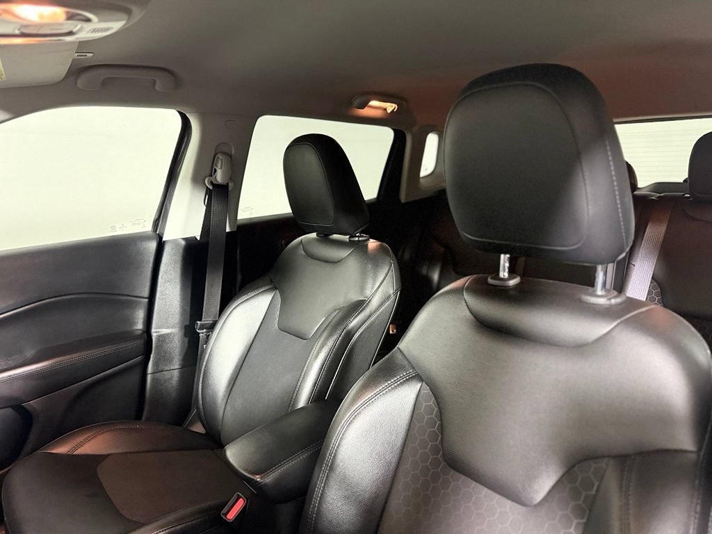 Used 2019 Jeep Compass Latitude AWD/4WD image 20
