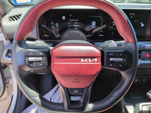 Used 2025 Kia K4 GT-Line w/ GT-Line Premium Package FWD image 13