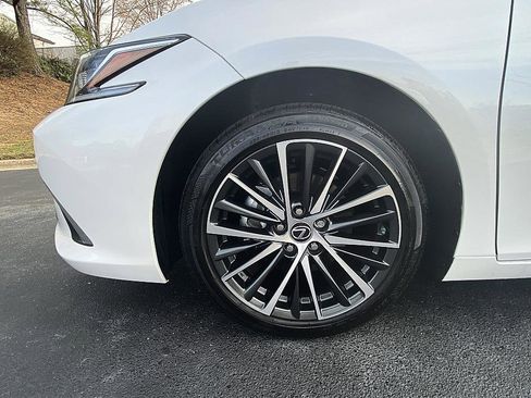 Used 2025 Lexus ES 350 ES 350 w/ Premium Package image 8