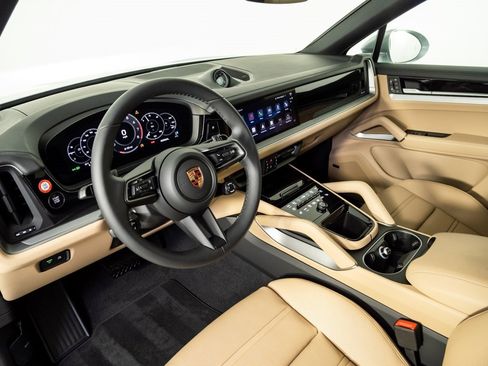 New 2026 Porsche Cayenne Coupe image 4