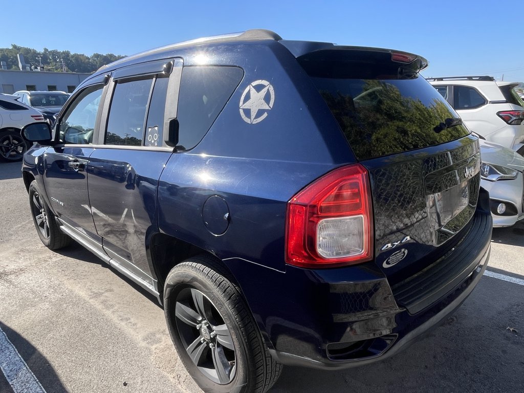 Used 2013 Jeep Compass Sport AWD/4WD image 4