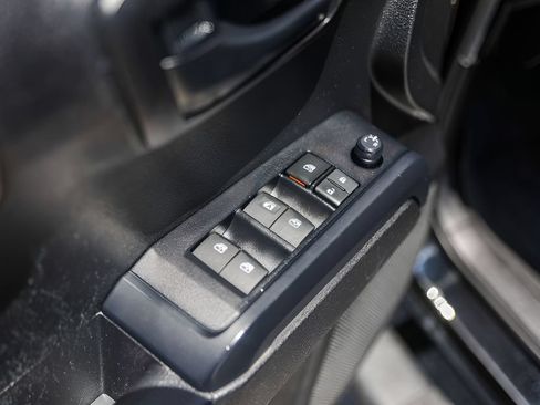 Used 2021 Toyota Tacoma SR w/ SR Convenience Package RWD image 24