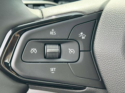 New 2027 Chevrolet Bolt LT w/ Comfort Package FWD image 21