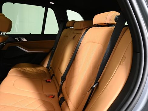New 2026 BMW X5 xDrive40i w/ M Sport Package image 4