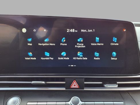 Used 2025 Hyundai Elantra SEL FWD image 7