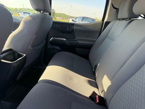 Used 2020 Toyota Tacoma SR5 image 45