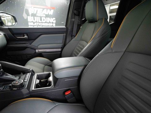 Certified 2025 Toyota Tacoma 4x4 Double Cab Hybrid image 11