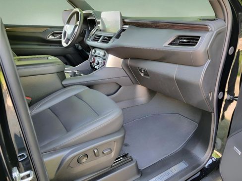 Used 2024 Chevrolet Tahoe LT image 15