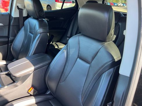 Used 2025 Buick Envision Preferred image 24