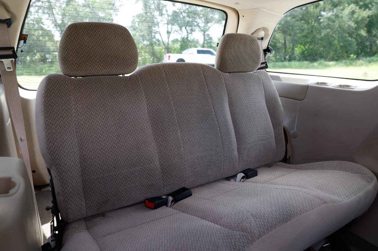 Used 2003 Ford Windstar LX FWD image 23