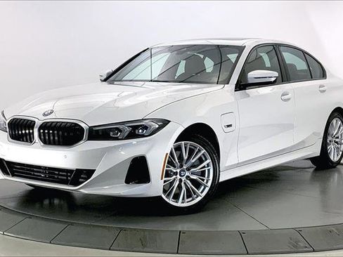 Certified 2023 BMW 330e xDrive w/ Premium Package image 11