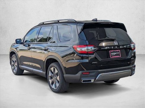 Certified 2026 Honda Pilot Touring image 9