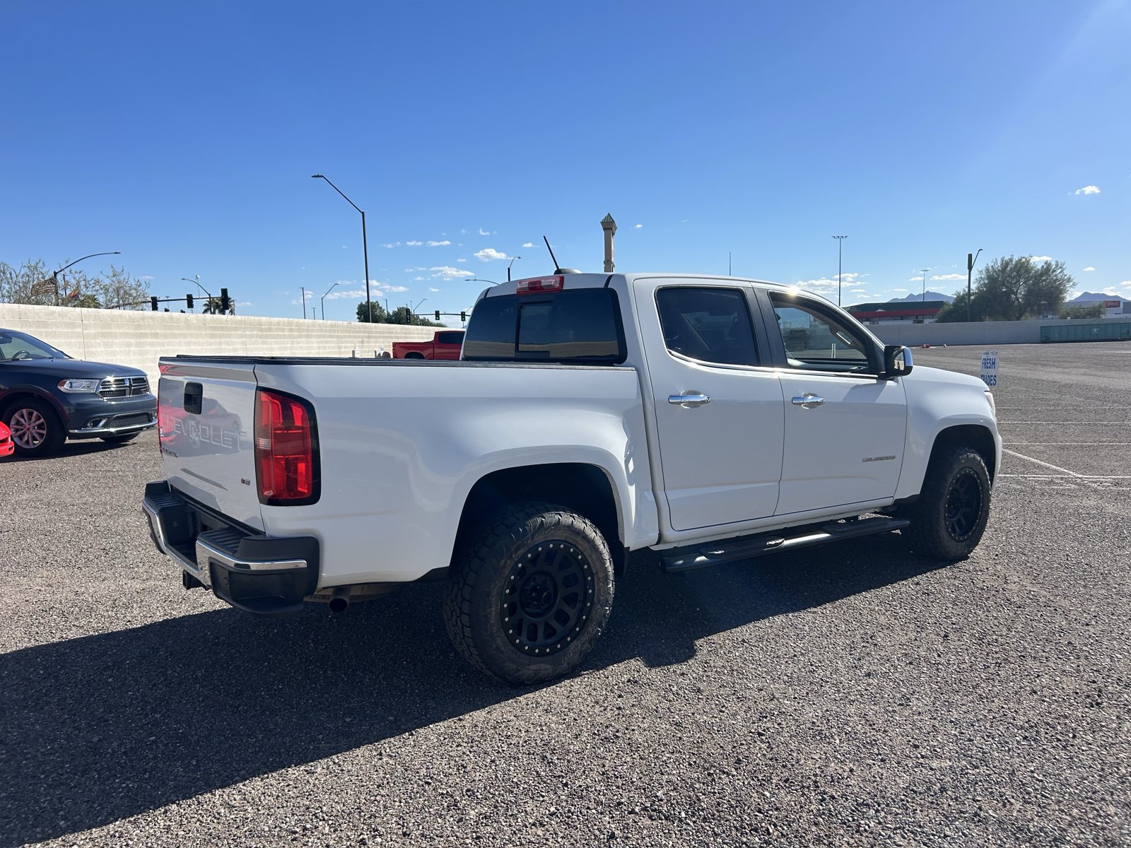 Used 2021 Chevrolet Colorado LT w/ Safety Package RWD image 5