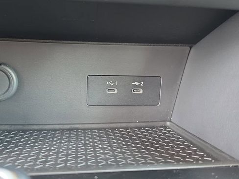 Used 2026 Nissan Pathfinder SV FWD image 28