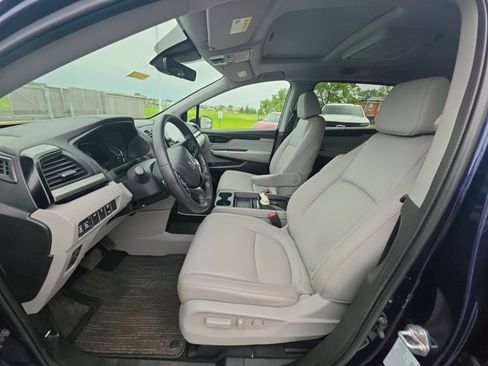 Used 2023 Honda Odyssey Touring image 14