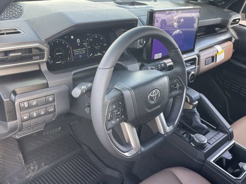 New 2026 Toyota 4Runner Limited AWD/4WD image 10
