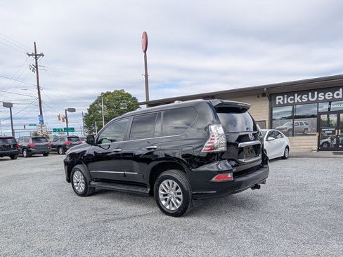 Used 2017 Lexus GX 460 Premium image 9