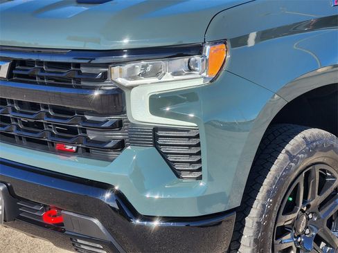 Certified 2025 Chevrolet Silverado 1500 LT Trail Boss w/ Convenience Package II image 9