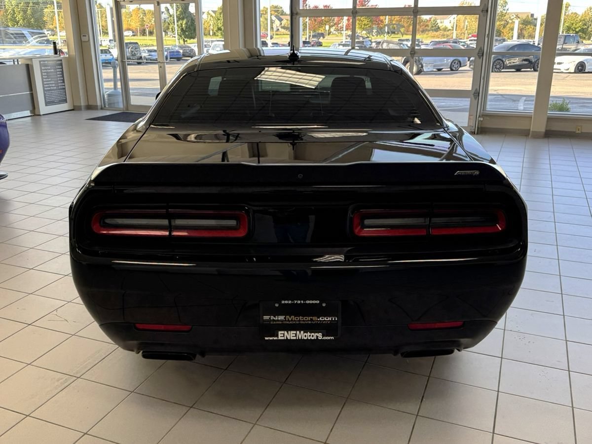 Used 2016 Dodge Challenger R/T Scat Pack RWD image 7
