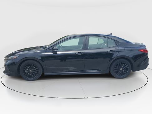 Certified 2025 Toyota Camry SE FWD image 6