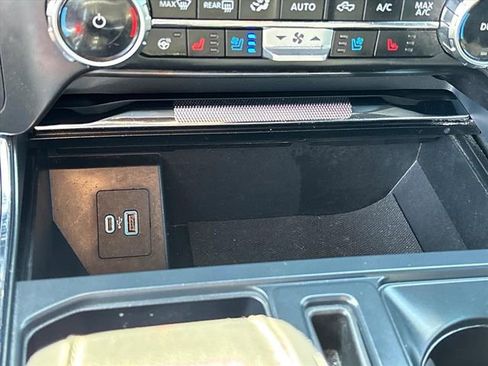 Used 2024 Ford F150 Lariat AWD/4WD image 35