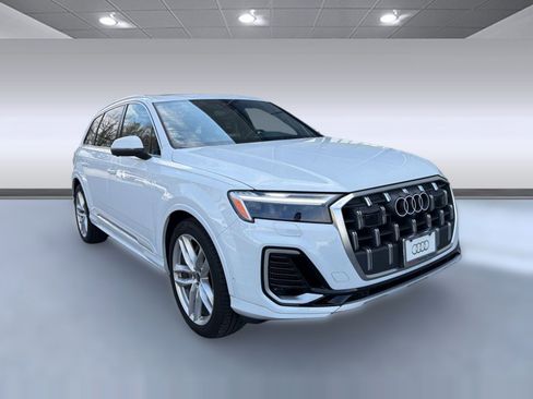 New 2025 Audi Q7 3.0T Premium Plus AWD/4WD image 23