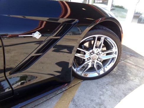 Used 2016 Chevrolet Corvette Stingray Convertible w/ 2LT Preferred Equipment Group RWD image 28