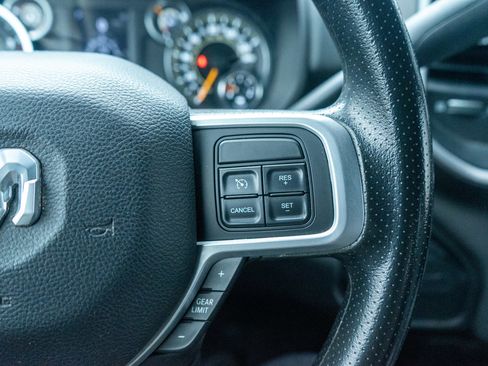 Used 2021 RAM 2500 Big Horn image 23