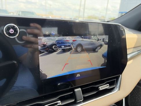 New 2026 Chevrolet Equinox ACTIV FWD image 23