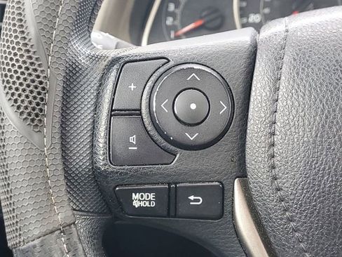 Used 2015 Toyota RAV4 LE AWD/4WD image 14