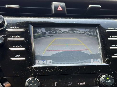 Used 2019 Toyota Camry SE w/ Convenience Package FWD image 26