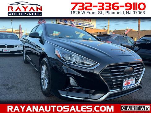 Used 2018 Hyundai Sonata SE image 1