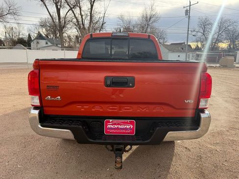 Used 2016 Toyota Tacoma SR5 image 5